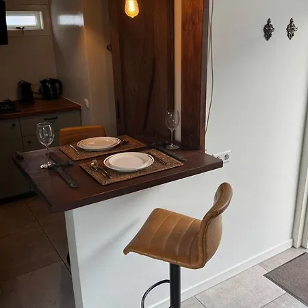 Wanderlust - Vlakbij - Omheinde Privetuin Apartment *