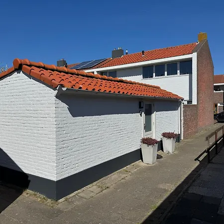 Wanderlust - Vlakbij - Omheinde Privetuin