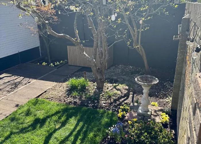 Wanderlust - Vlakbij - Omheinde Privetuin Apartman