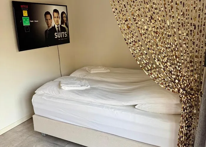 Wanderlust - Vlakbij - Omheinde Privetuin נורדוויק