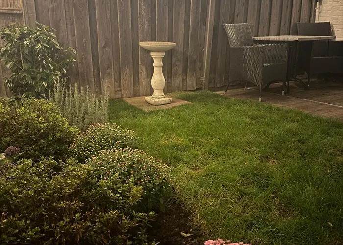 Wanderlust - Vlakbij - Omheinde Privetuin דירה